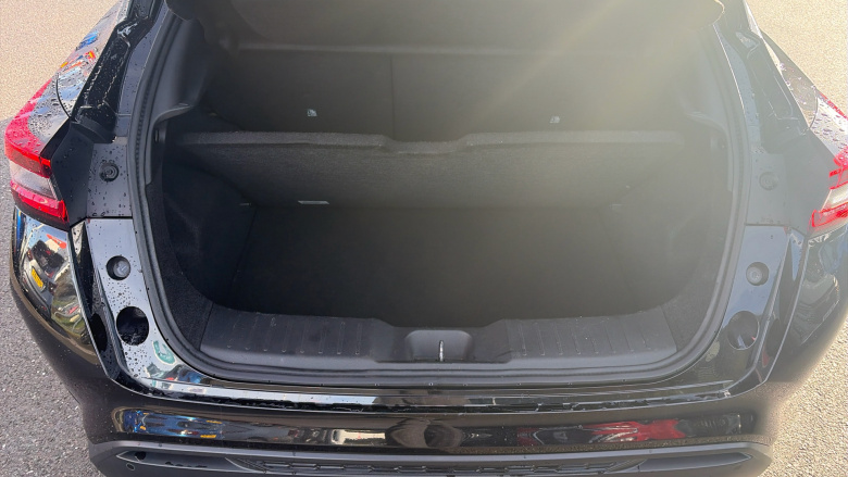 Nissan Juke 1.0 DiG-T 114 N-Connecta 5dr Petrol Hatchback